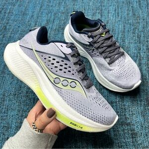 Saucony Ride 17 Running Shoes in Purple Navy Lime Green WIDE Width